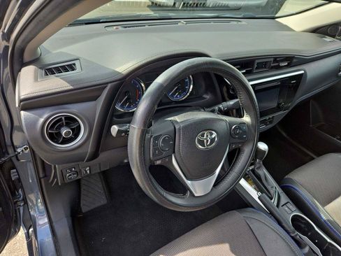 Used 2017 Toyota Corolla SE FWD image 12