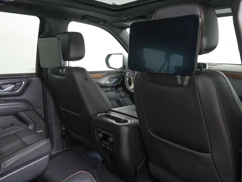 Used 2021 Chevrolet Suburban High Country AWD/4WD image 10