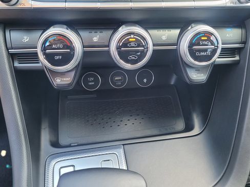 Used 2022 Genesis G70 2.0T w/ Prestige Package image 26