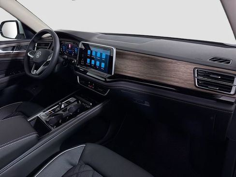 New 2026 Volkswagen Atlas SEL Premium R-Line AWD/4WD image 32
