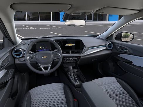 New 2026 Chevrolet Trax LT w/ Driver Confidence Package FWD image 15
