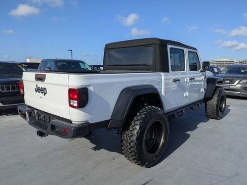 Used 2020 Jeep Gladiator Sport w/ Quick Order Package 24S AWD/4WD image 3