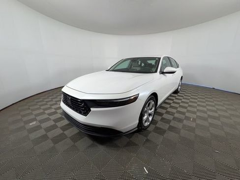 Certified 2023 Honda Accord LX image 26