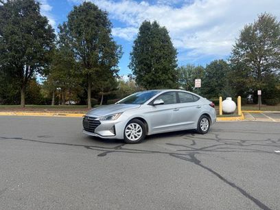 Used 2019 Hyundai Elantra SE w/ Cargo Package