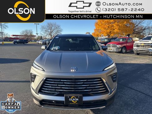 Certified 2025 Buick Enclave Preferred image 8