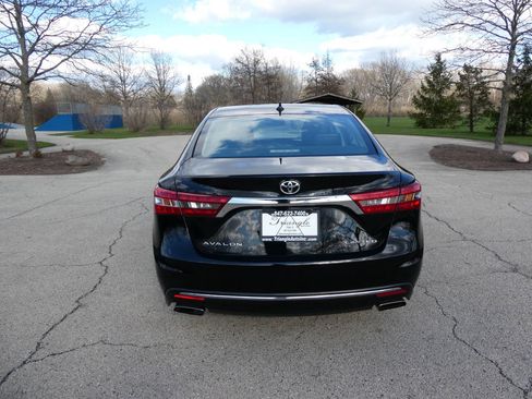 Used 2017 Toyota Avalon Limited w/ All Weather Liner Package FWD image 6