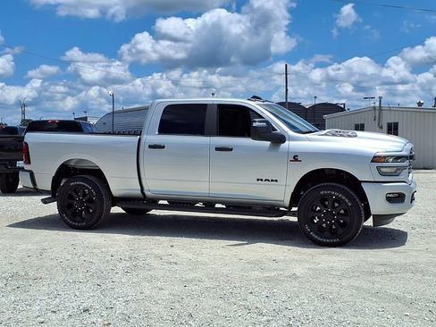 New 2026 RAM 2500 Big Horn AWD/4WD image 22