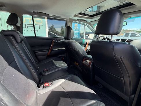 Used 2013 Toyota Highlander Limited AWD/4WD image 13