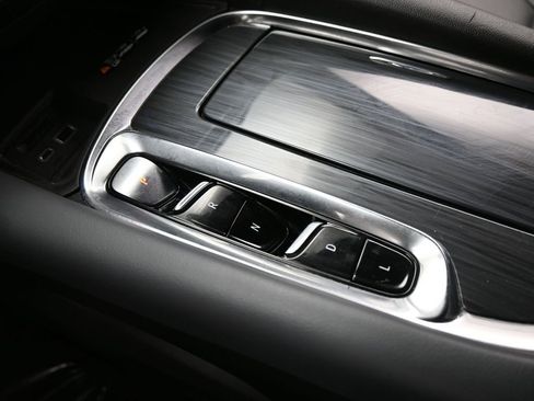 Used 2024 Buick Enclave Premium image 14