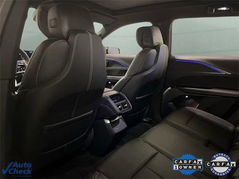 Used 2024 Cadillac Lyriq Luxury image 59
