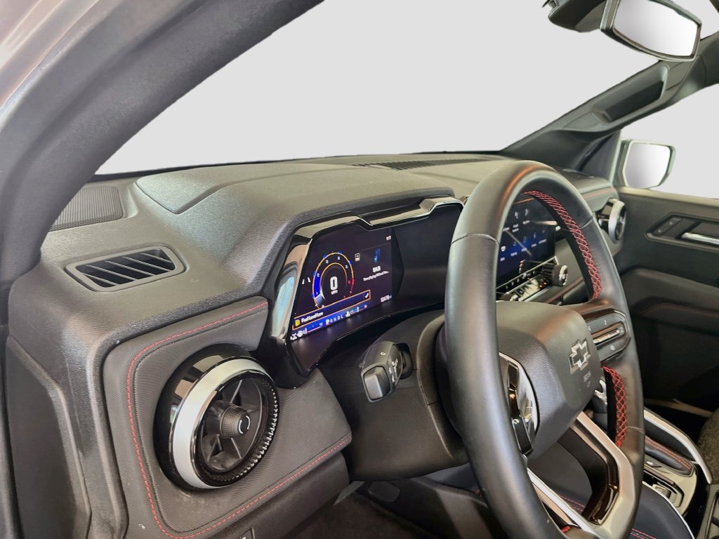 Used 2024 Chevrolet Colorado Z71 w/ Z71 Convenience Package 2 AWD/4WD image 9