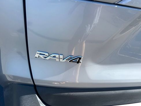 Used 2023 Toyota RAV4 XLE w/ XLE Grade Weather Package AWD/4WD image 15