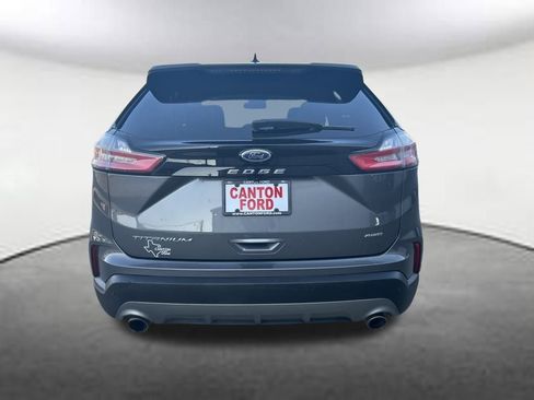 Certified 2023 Ford Edge Titanium image 4