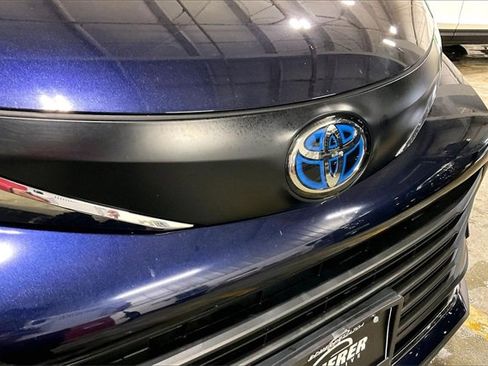 Used 2024 Toyota Sienna XLE w/ XLE Plus Package image 29