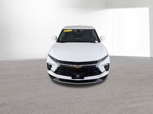 Used 2025 Chevrolet Blazer LT AWD/4WD image 44