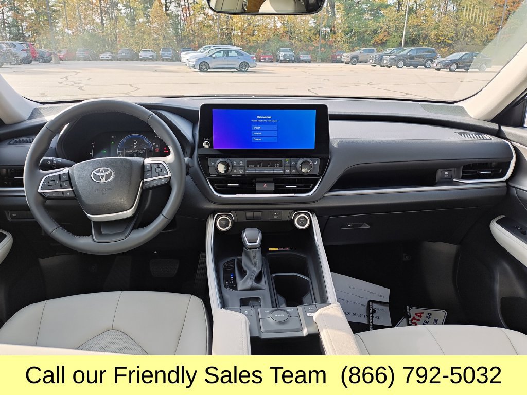New 2026 Toyota Grand Highlander XLE FWD image 12