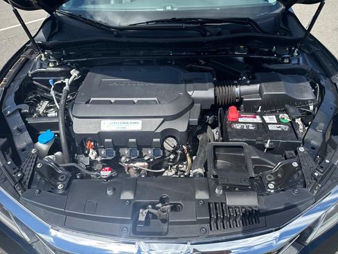 Used 2016 Honda Accord EX-L image 33