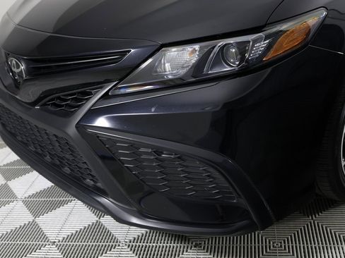Used 2024 Toyota Camry SE image 35