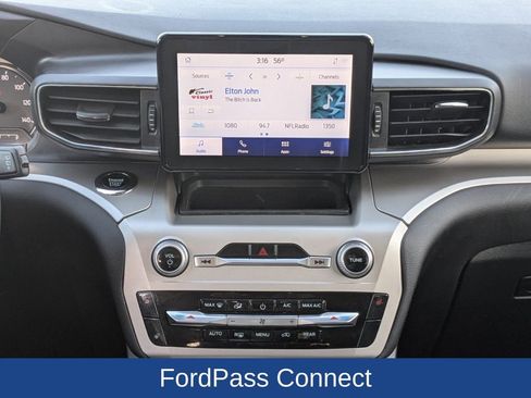 Certified 2023 Ford Explorer XLT w/ Equipment Group 202A image 21