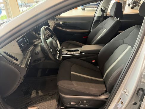 Used 2023 Hyundai Sonata SEL w/ Convenience Package FWD image 14