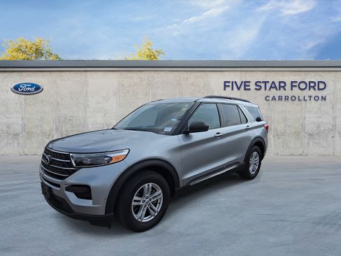 Certified 2022 Ford Explorer XLT image 5