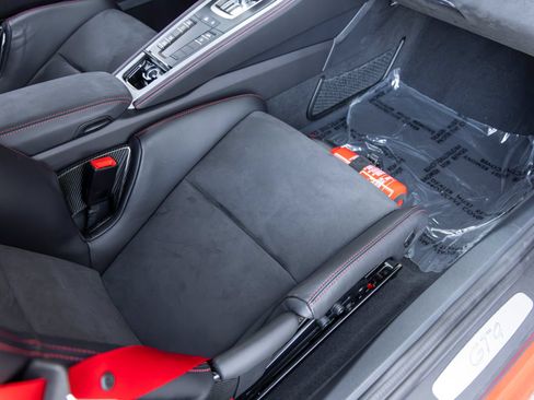 Certified 2023 Porsche 718 Cayman GT4 RWD image 57