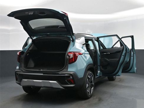 New 2026 Kia Seltos SX image 38