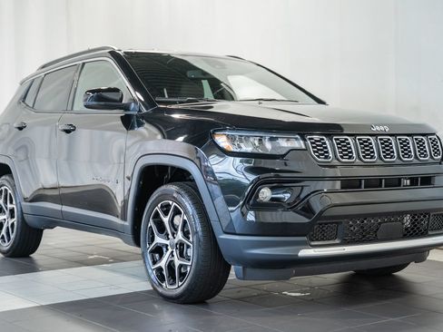 Certified 2025 Jeep Compass Limited AWD/4WD image 1