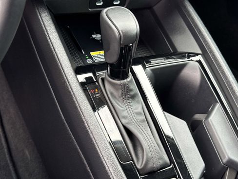 Used 2025 Honda Accord EX-L image 16