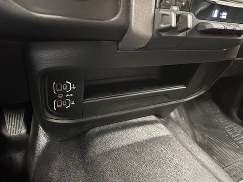 Used 2022 RAM 2500 Tradesman w/ Safety Group image 13