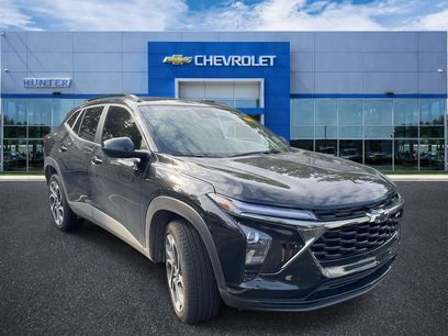Used 2025 Chevrolet Trax RS w/ Driver Confidence Package