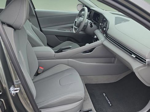 New 2026 Hyundai Elantra Sport FWD image 21
