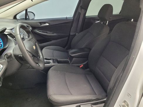 Used 2017 Chevrolet Cruze LT image 17