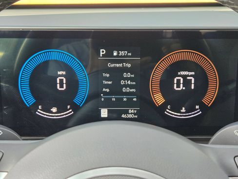 Used 2025 Hyundai Kona SEL AWD/4WD image 23