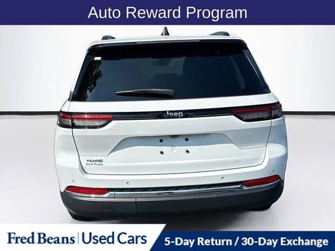 Used 2023 Jeep Grand Cherokee 4WD 4xe image 8