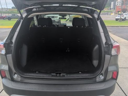 Used 2021 Ford Escape SE w/ Cold Weather Package image 17