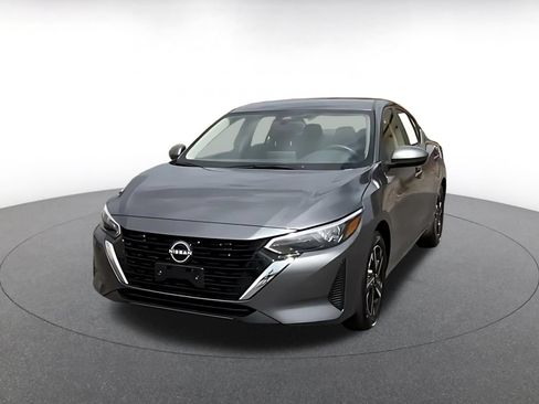 Used 2025 Nissan Sentra SV FWD image 5