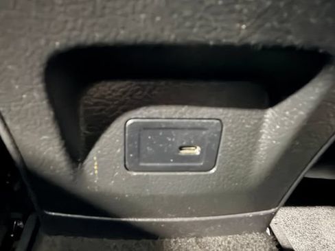 Used 2022 Mercedes-Benz CLA 35 AMG 4MATIC image 36