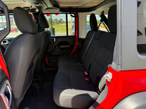 Used 2019 Jeep Wrangler Unlimited Sport AWD/4WD image 21