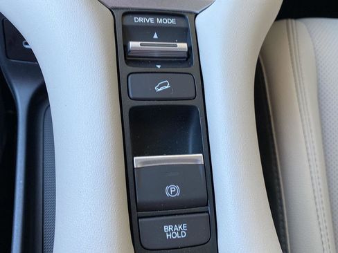 Used 2026 Honda HR-V EX-L image 27