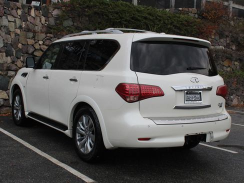 Used 2017 INFINITI QX80 4WD w/ Driver Assistance Package image 7