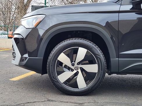 Certified 2025 Volkswagen Taos S image 8