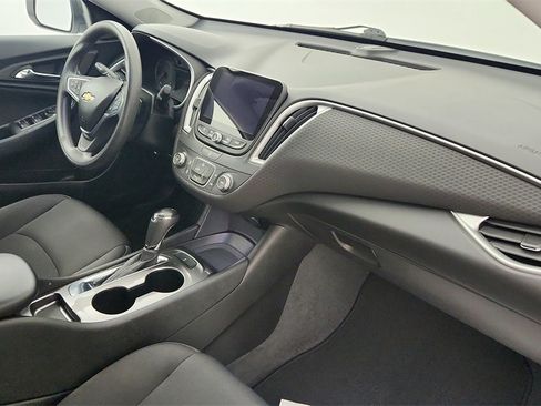 Certified 2019 Chevrolet Malibu LS image 26