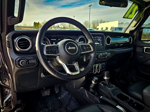 Certified 2021 Jeep Wrangler Unlimited Sahara image 12