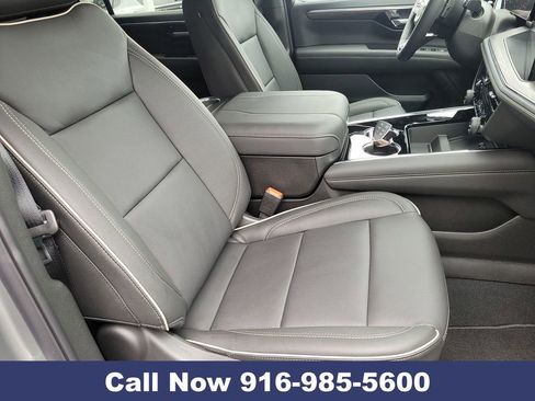 New 2026 Chevrolet Suburban Premier w/ Sun And Tow Package image 33