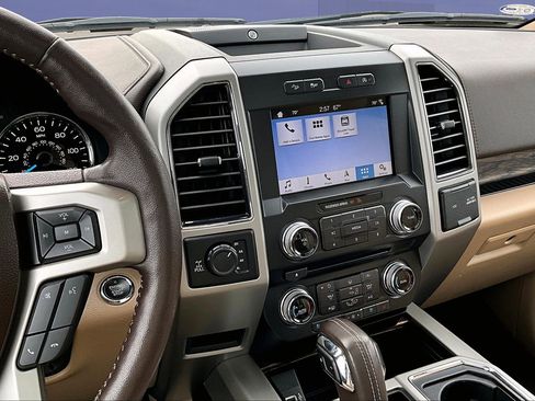 Used 2018 Ford F150 Lariat w/ Equipment Group 502A Luxury AWD/4WD image 10