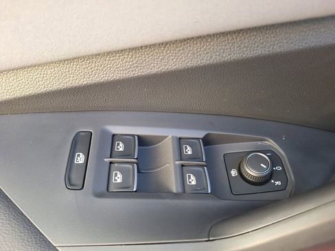 New 2026 Volkswagen Jetta SE image 15