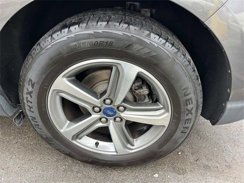 Used 2019 Ford Edge SEL w/ Equipment Group 201A image 11