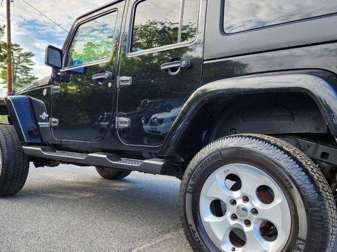 Used 2014 Jeep Wrangler Unlimited Sport AWD/4WD image 11