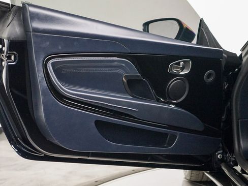 Used 2017 Aston Martin DB11 V12 image 25